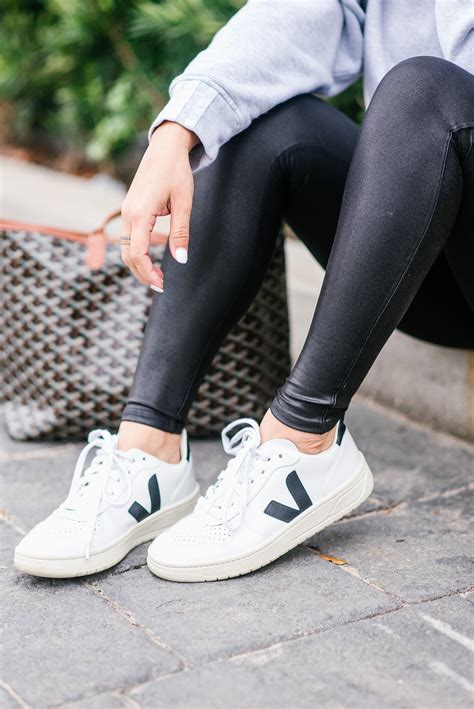 veja sneakers reviews